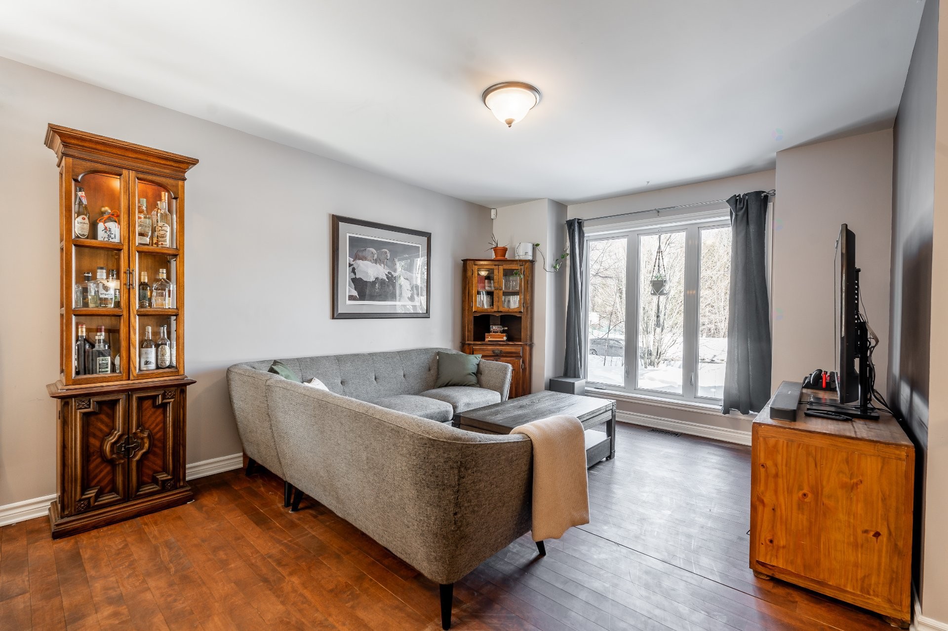 









1324


Rue du Hameau

,
Sainte-Julienne,




QC
J0K2T0

