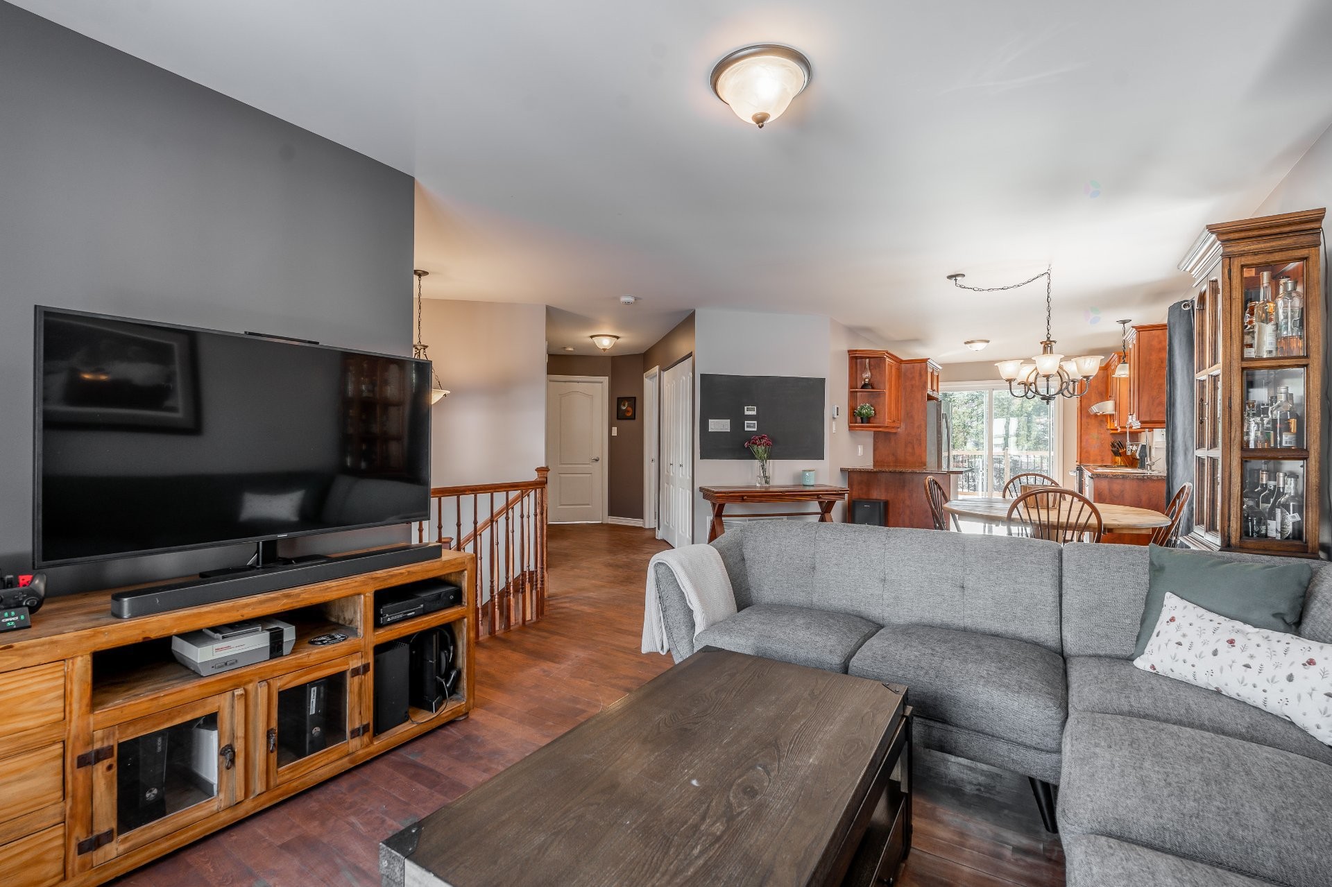 









1324


Rue du Hameau

,
Sainte-Julienne,




QC
J0K2T0

