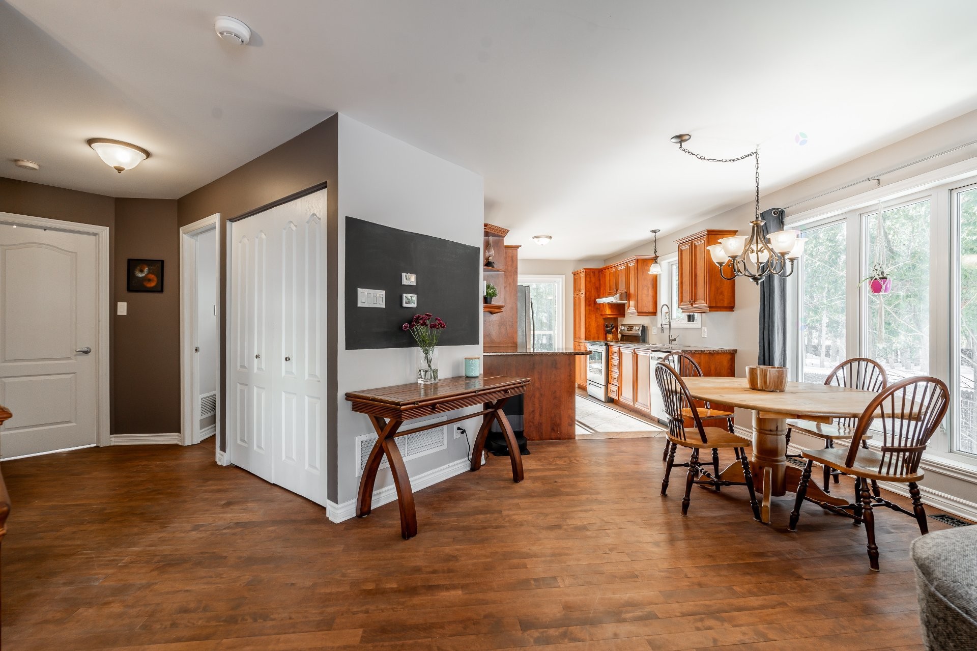 









1324


Rue du Hameau

,
Sainte-Julienne,




QC
J0K2T0

