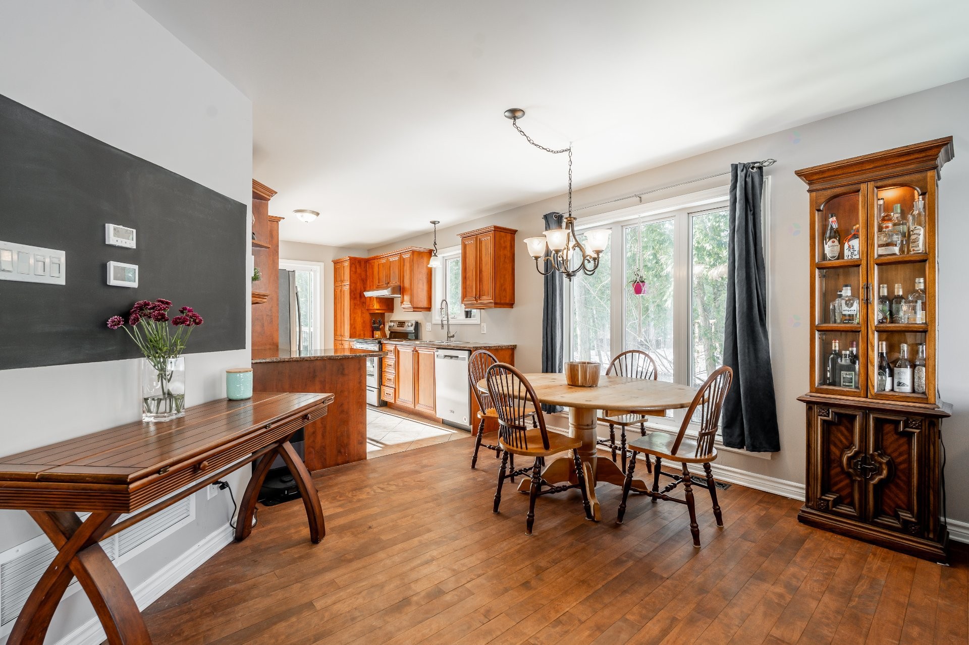 









1324


Rue du Hameau

,
Sainte-Julienne,




QC
J0K2T0

