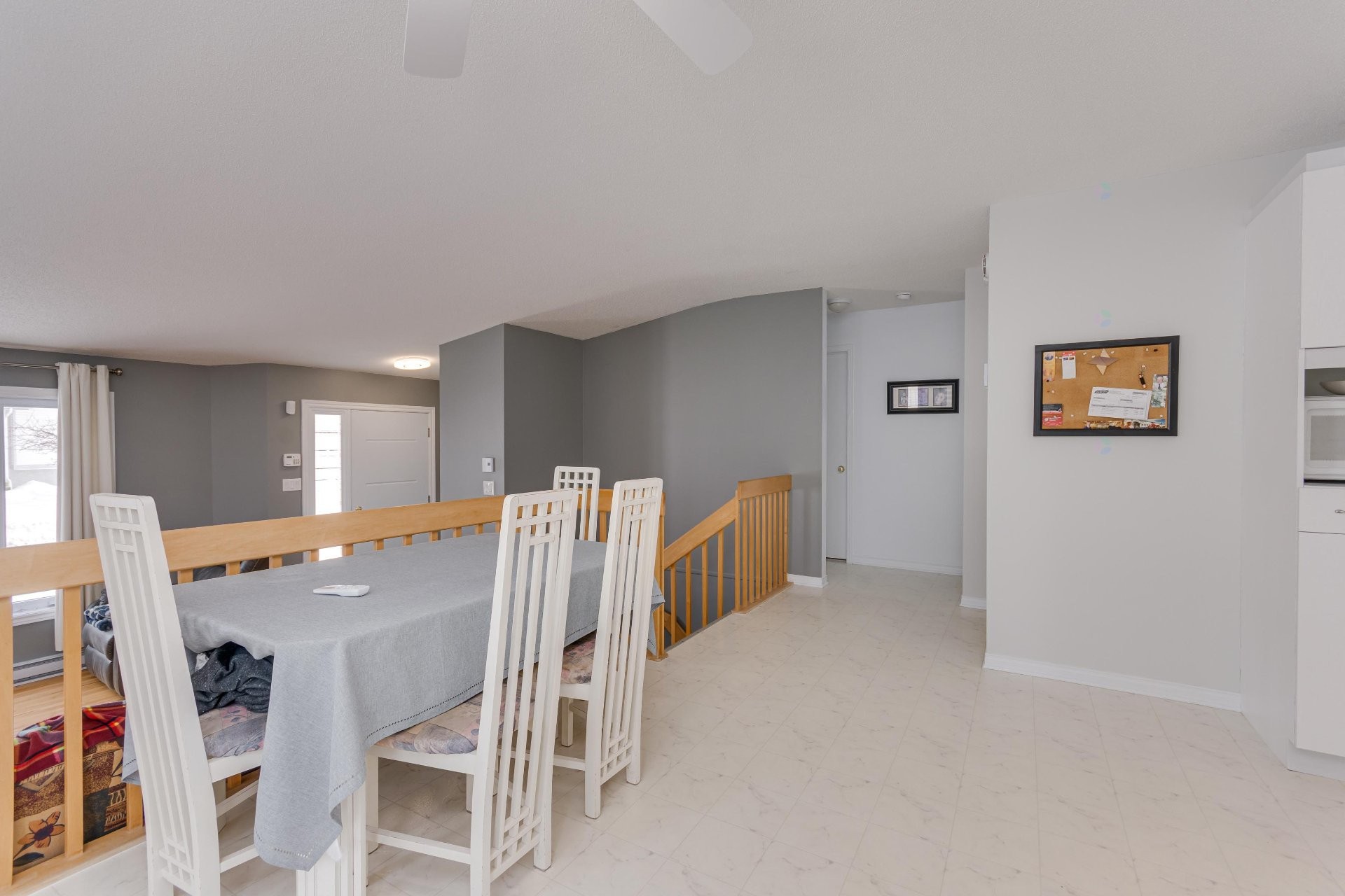 









187


Rue des Aralies

,
Gatineau (Masson-Angers),




QC
J8M1W7

