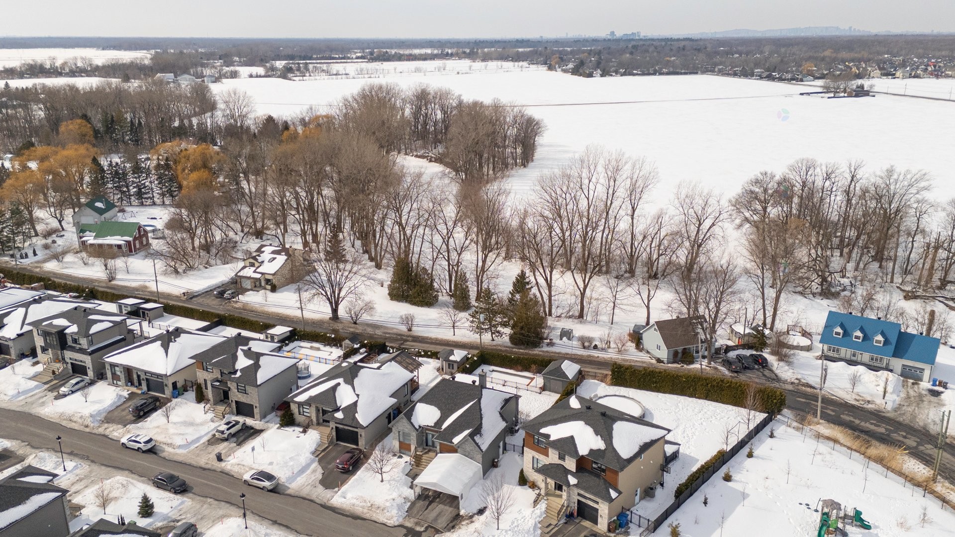 









1692


Rue Bernadette-Laflamme

,
Chambly,




QC
J3L1T6

