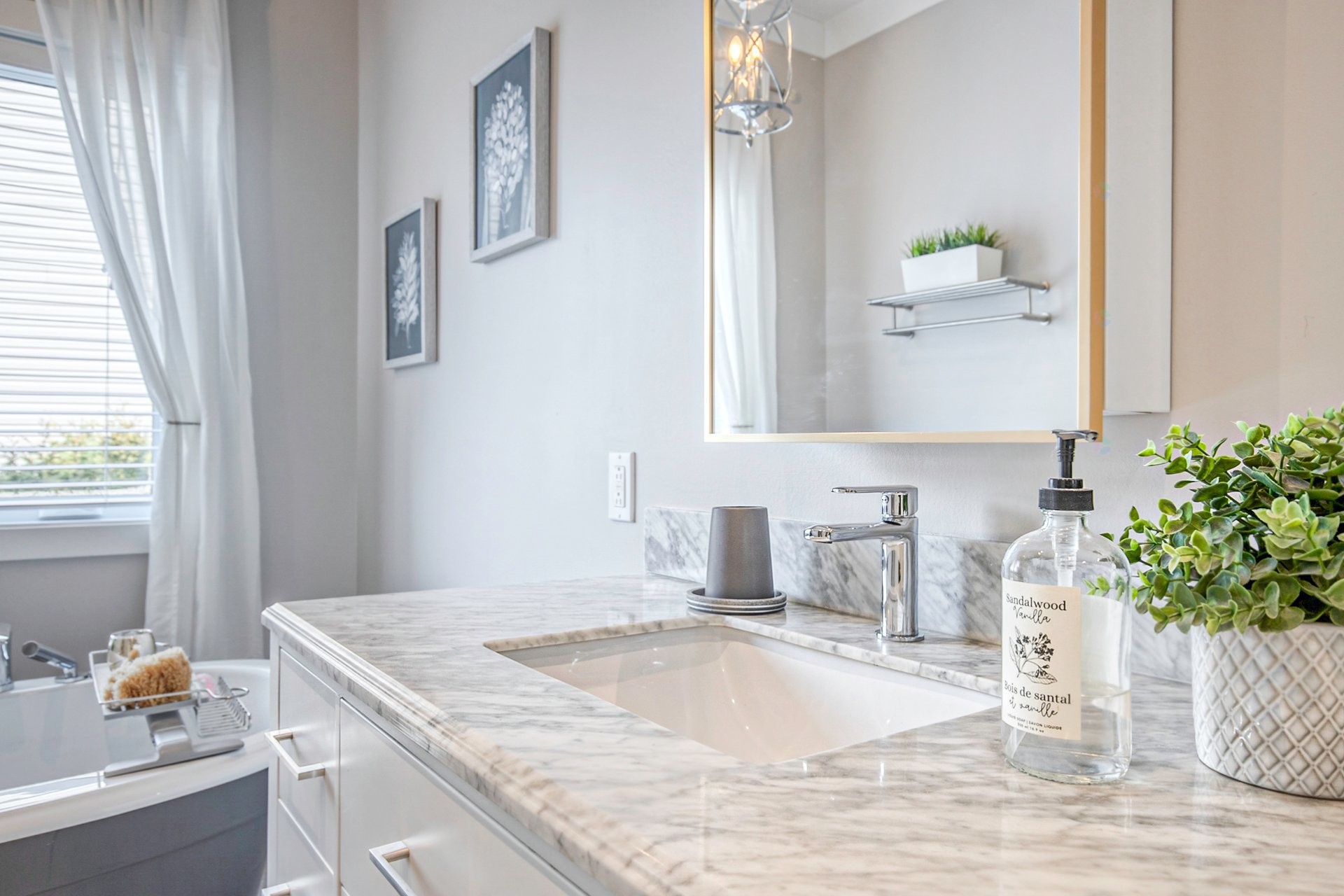 









1692


Rue Bernadette-Laflamme

,
Chambly,




QC
J3L1T6

