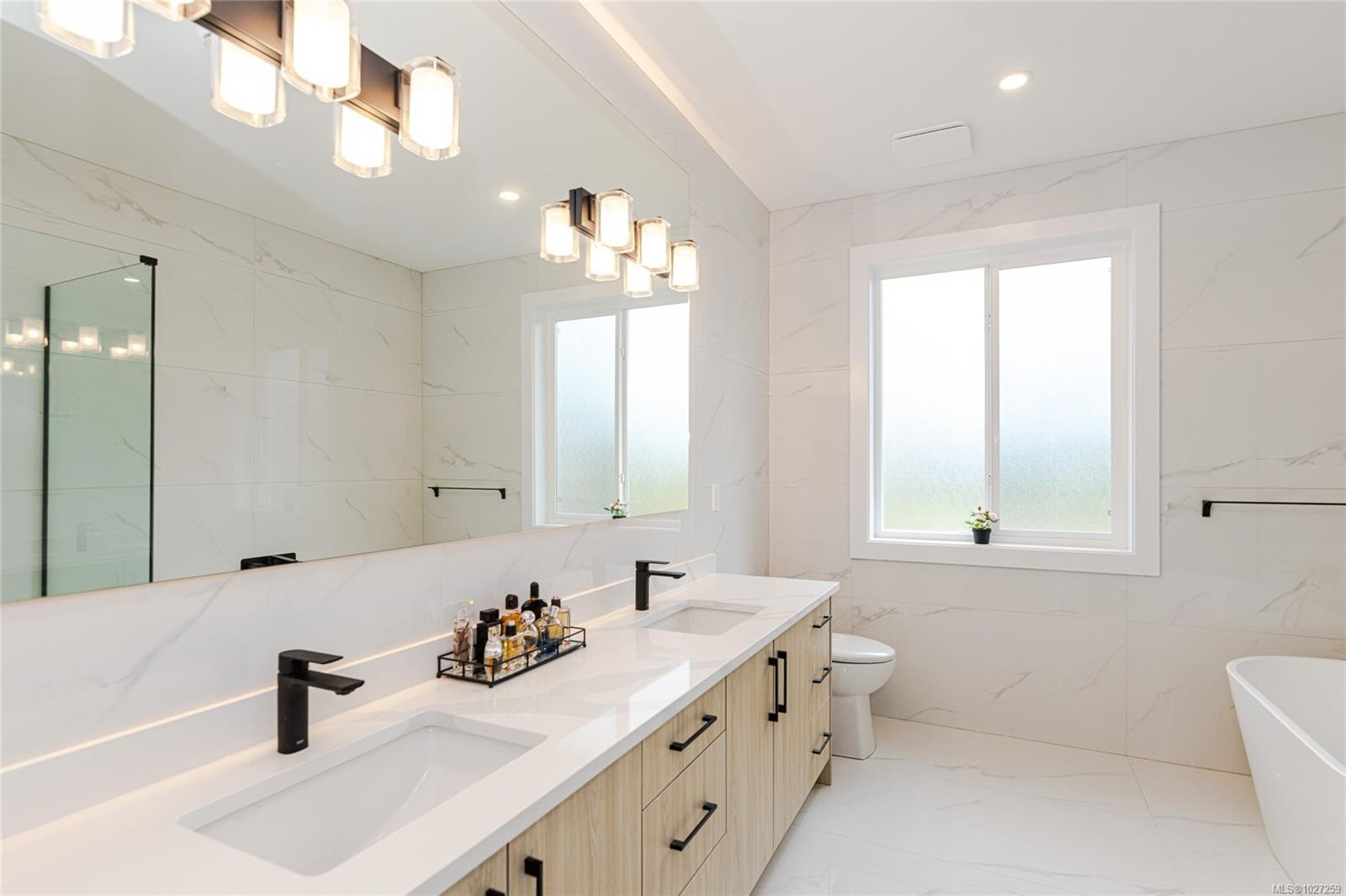 









2367


Swallow

Pl,
Langford,




BC
V9B 6Y6

