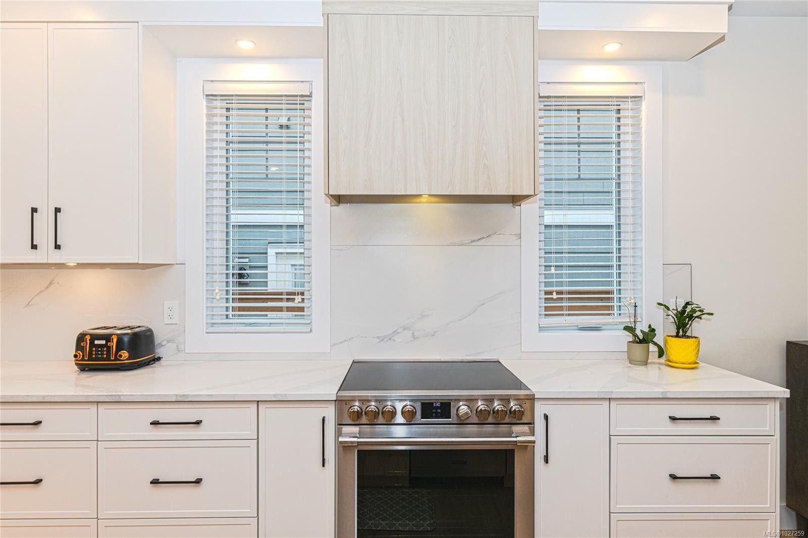 









2367


Swallow

Pl,
Langford,




BC
V9B 6Y6

