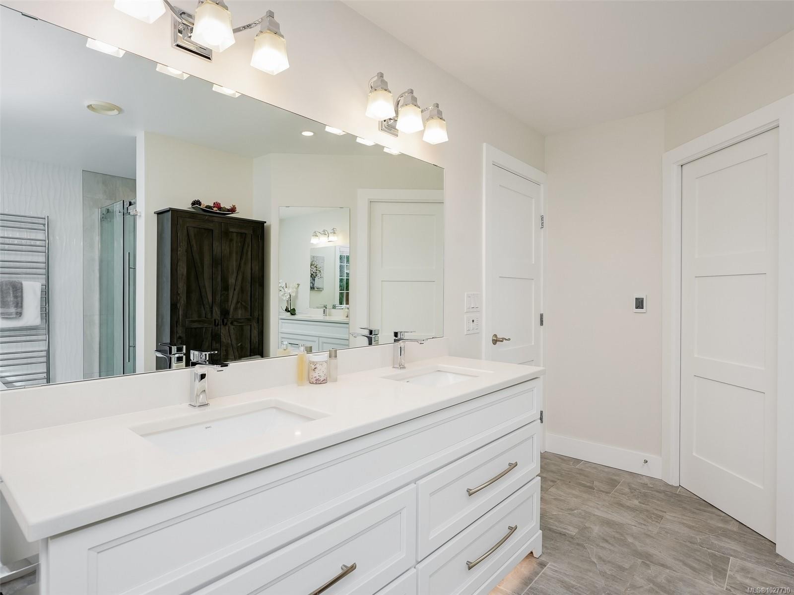 









6583


Wallace

Dr,
Central Saanich,




BC
V8M 1J8

