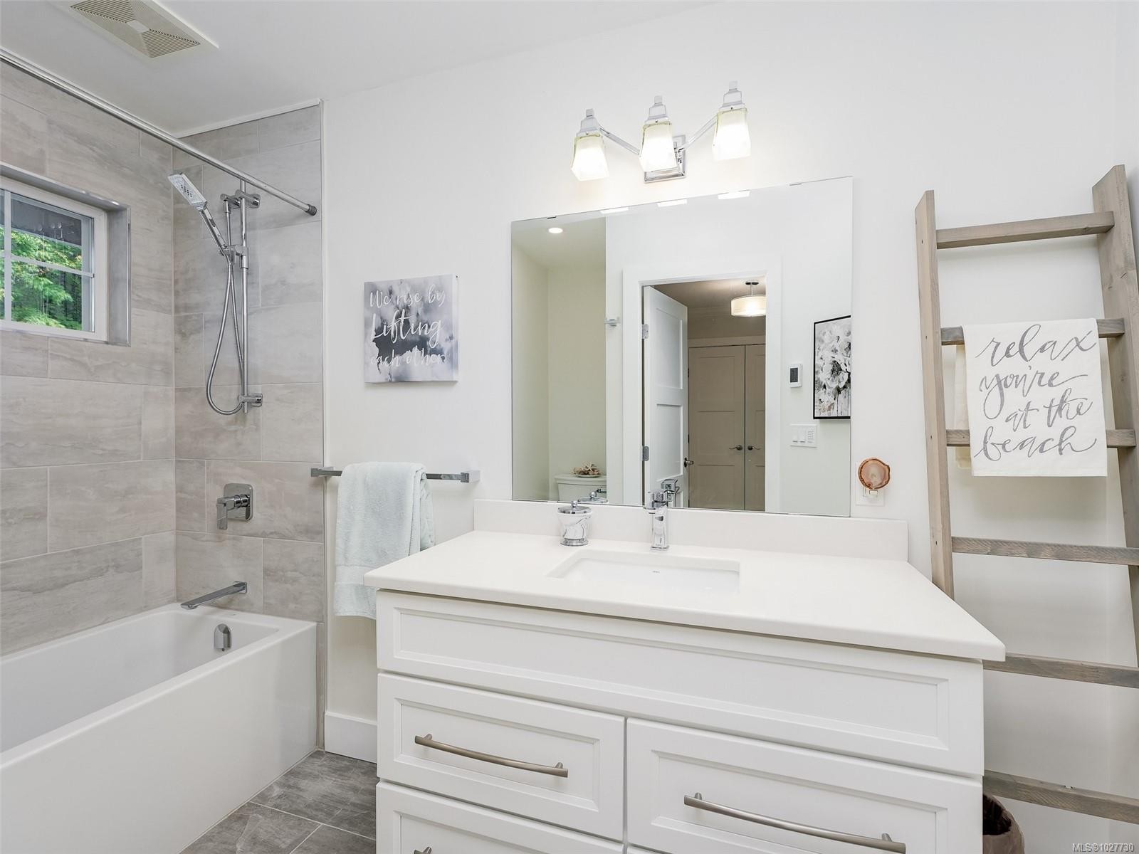 









6583


Wallace

Dr,
Central Saanich,




BC
V8M 1J8

