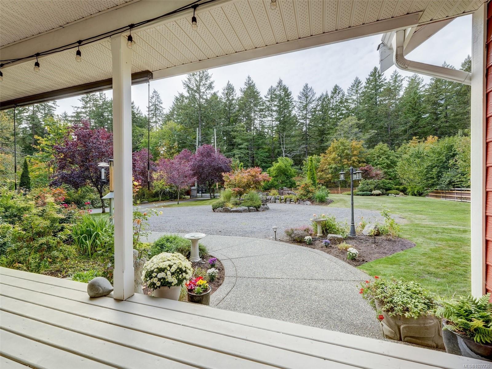 









6583


Wallace

Dr,
Central Saanich,




BC
V8M 1J8

