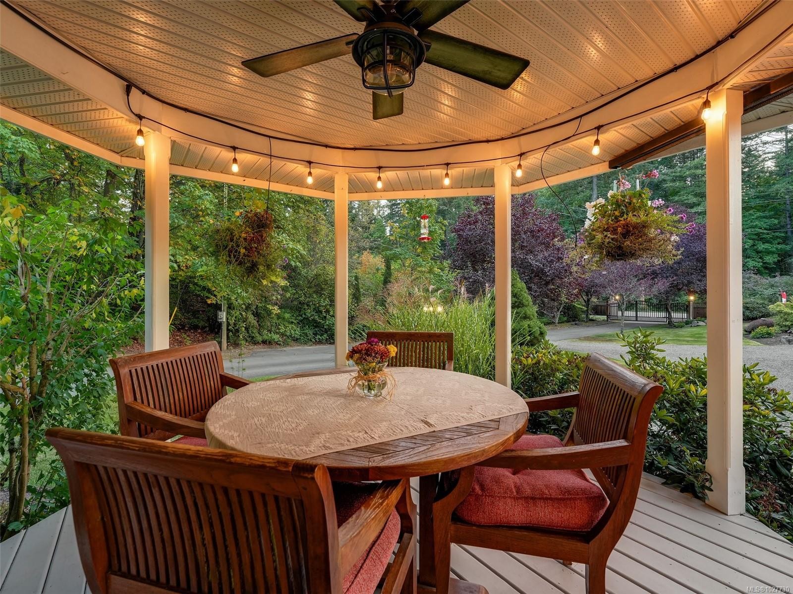 









6583


Wallace

Dr,
Central Saanich,




BC
V8M 1J8

