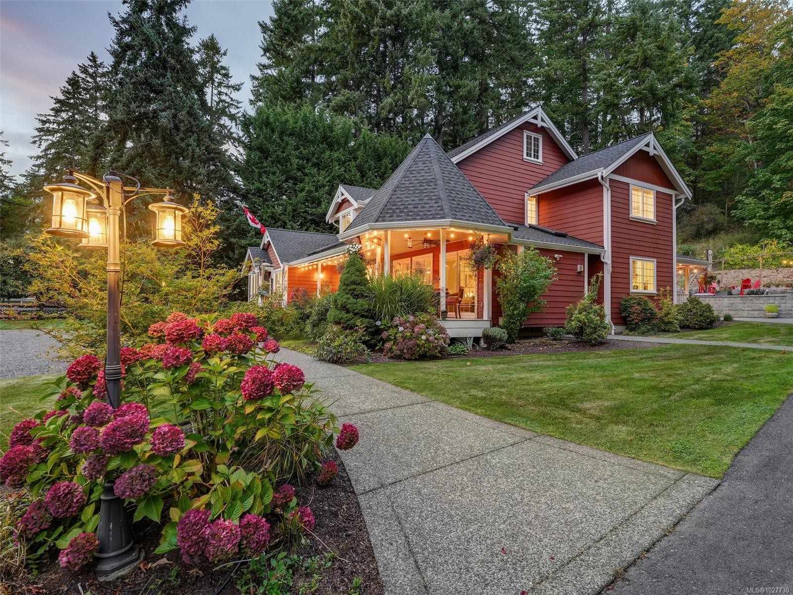 









6583


Wallace

Dr,
Central Saanich,




BC
V8M 1J8

