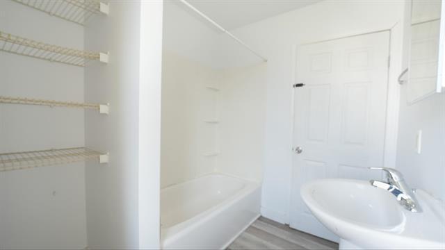 









722


Maryland

ST, 3,
Winnipeg,




MB
R3E 1W2

