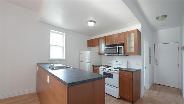 









722


Maryland

ST, 3,
Winnipeg,




MB
R3E 1W2

