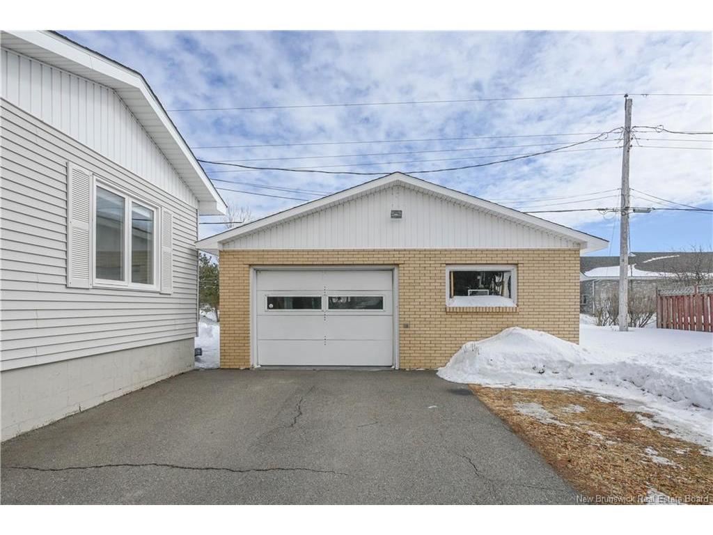 









132


Goupil

ST,
Shippagan,




NB
E8S 1W3

