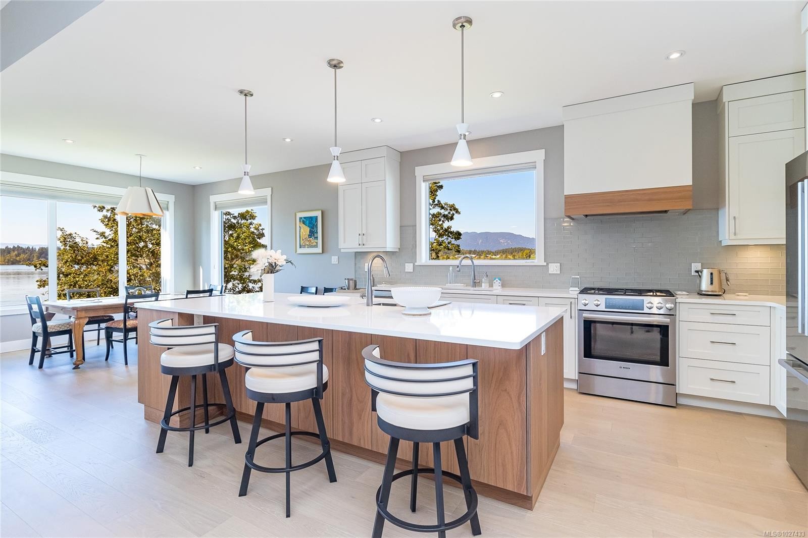 









1835


Westlock

Rd,
Duncan,




BC
V9L 0B8

