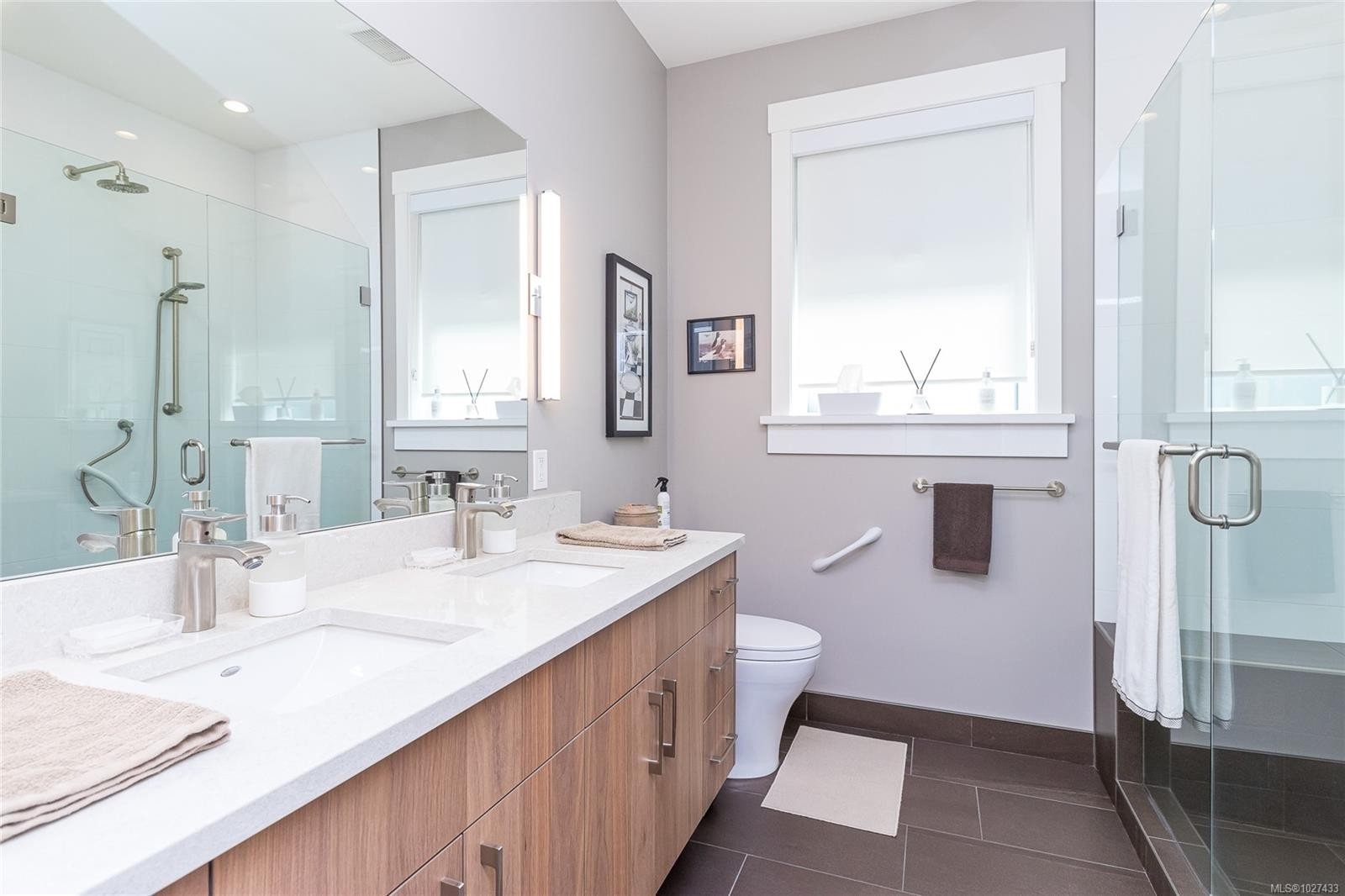 









1835


Westlock

Rd,
Duncan,




BC
V9L 0B8

