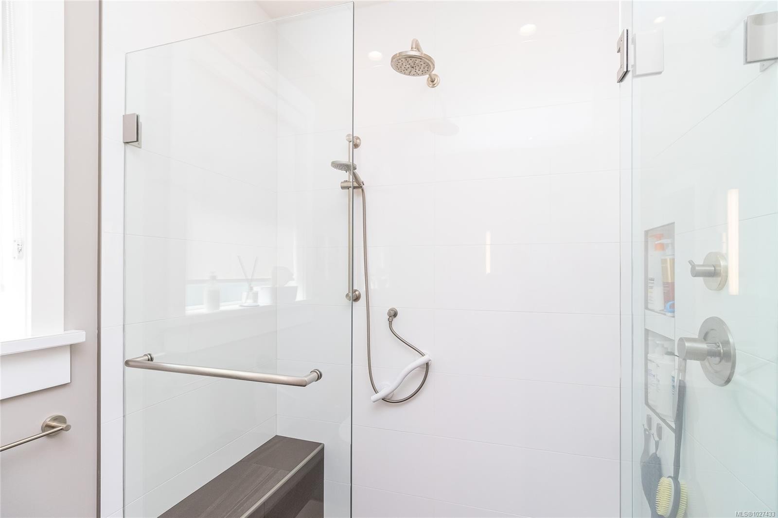 









1835


Westlock

Rd,
Duncan,




BC
V9L 0B8

