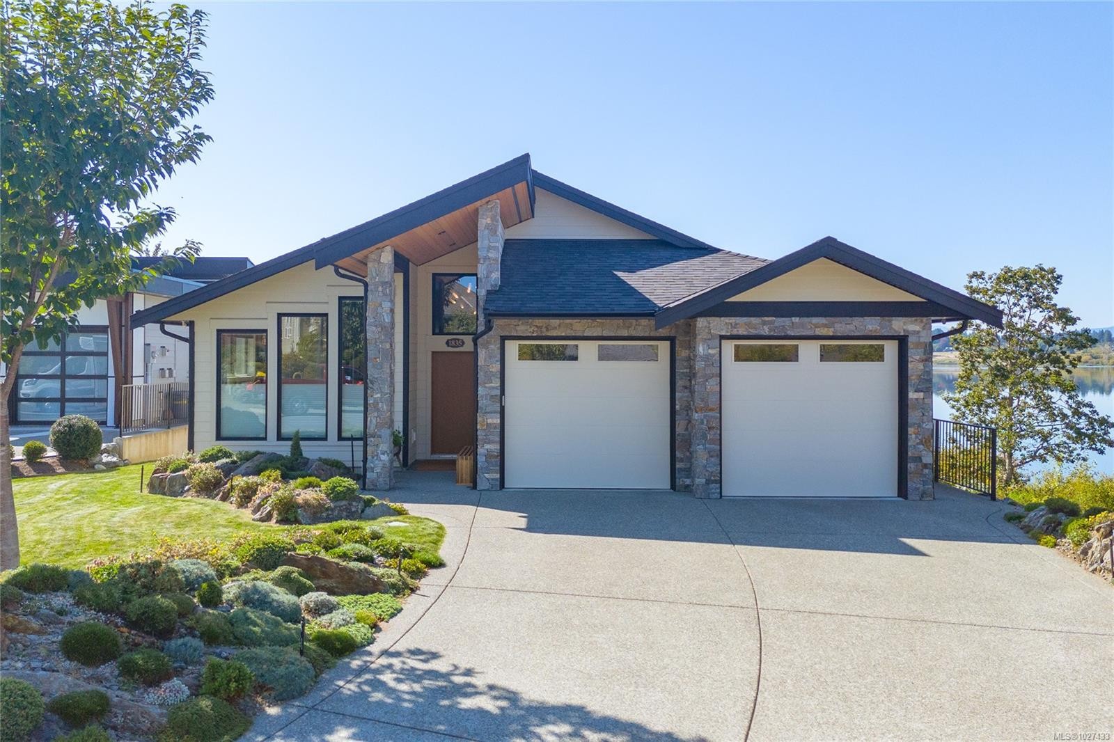 









1835


Westlock

Rd,
Duncan,




BC
V9L 0B8

