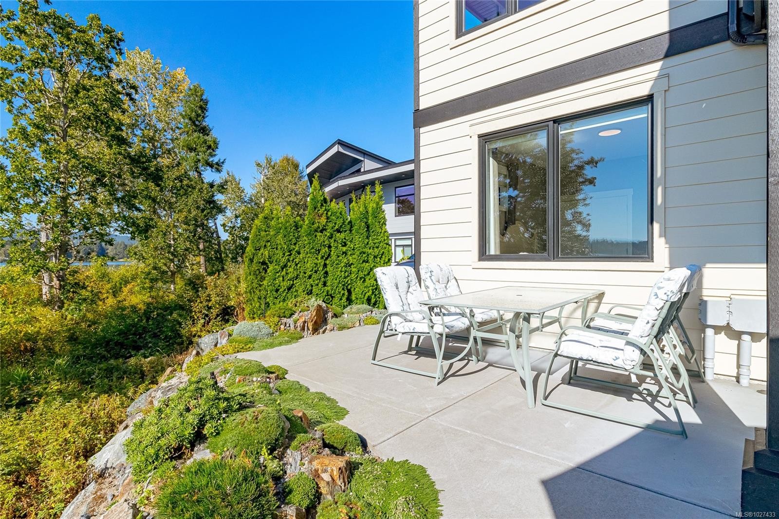 









1835


Westlock

Rd,
Duncan,




BC
V9L 0B8

