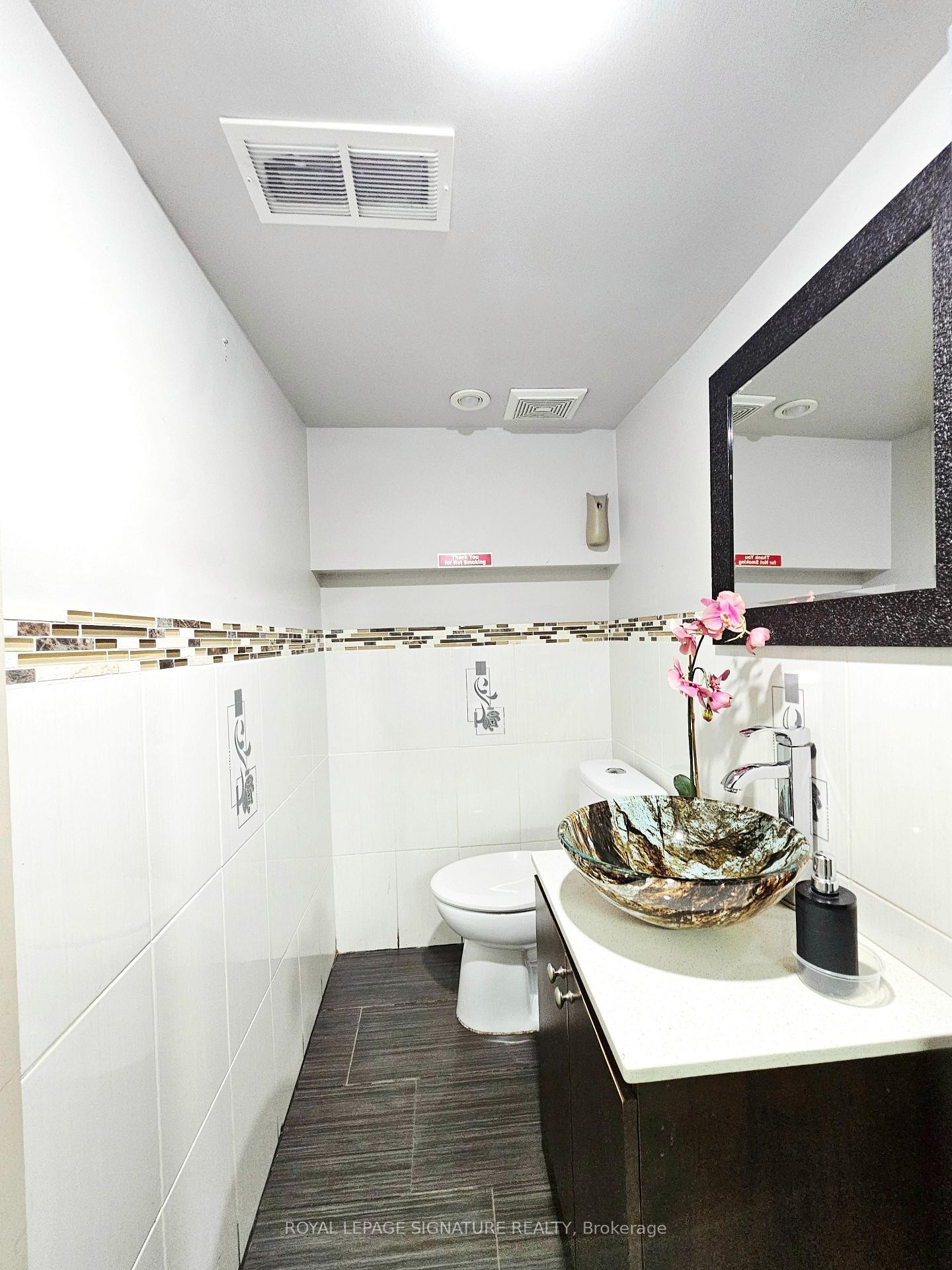 









1768


St Clair

Avenue West,
Toronto,




ON
M6N 1J3

