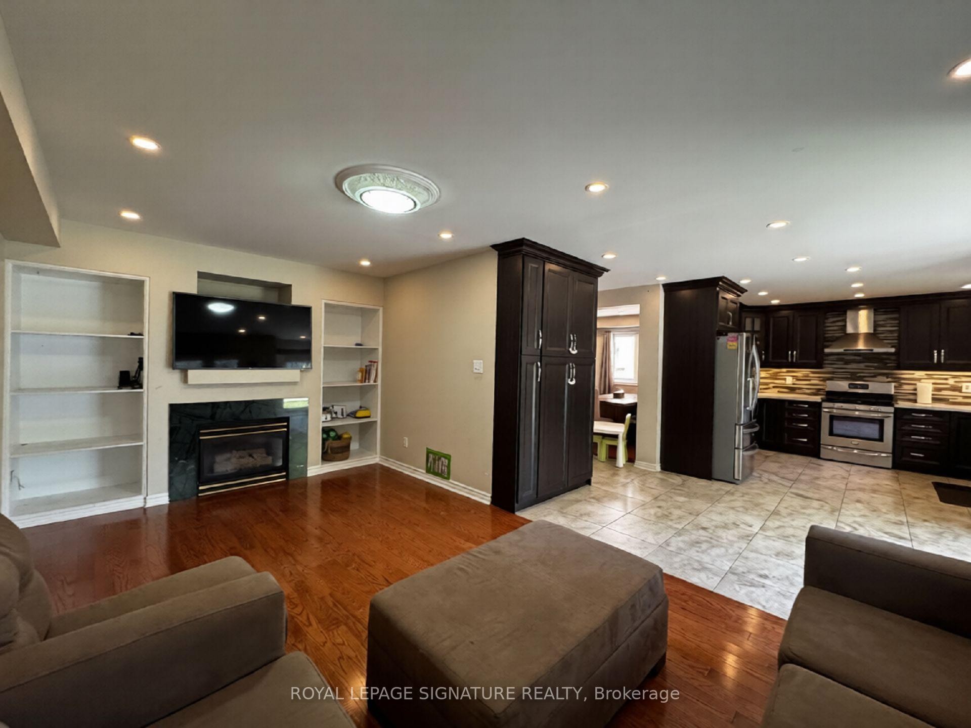 









5503


Landsborough

Avenue,
Mississauga,




ON
L5R 3X1

