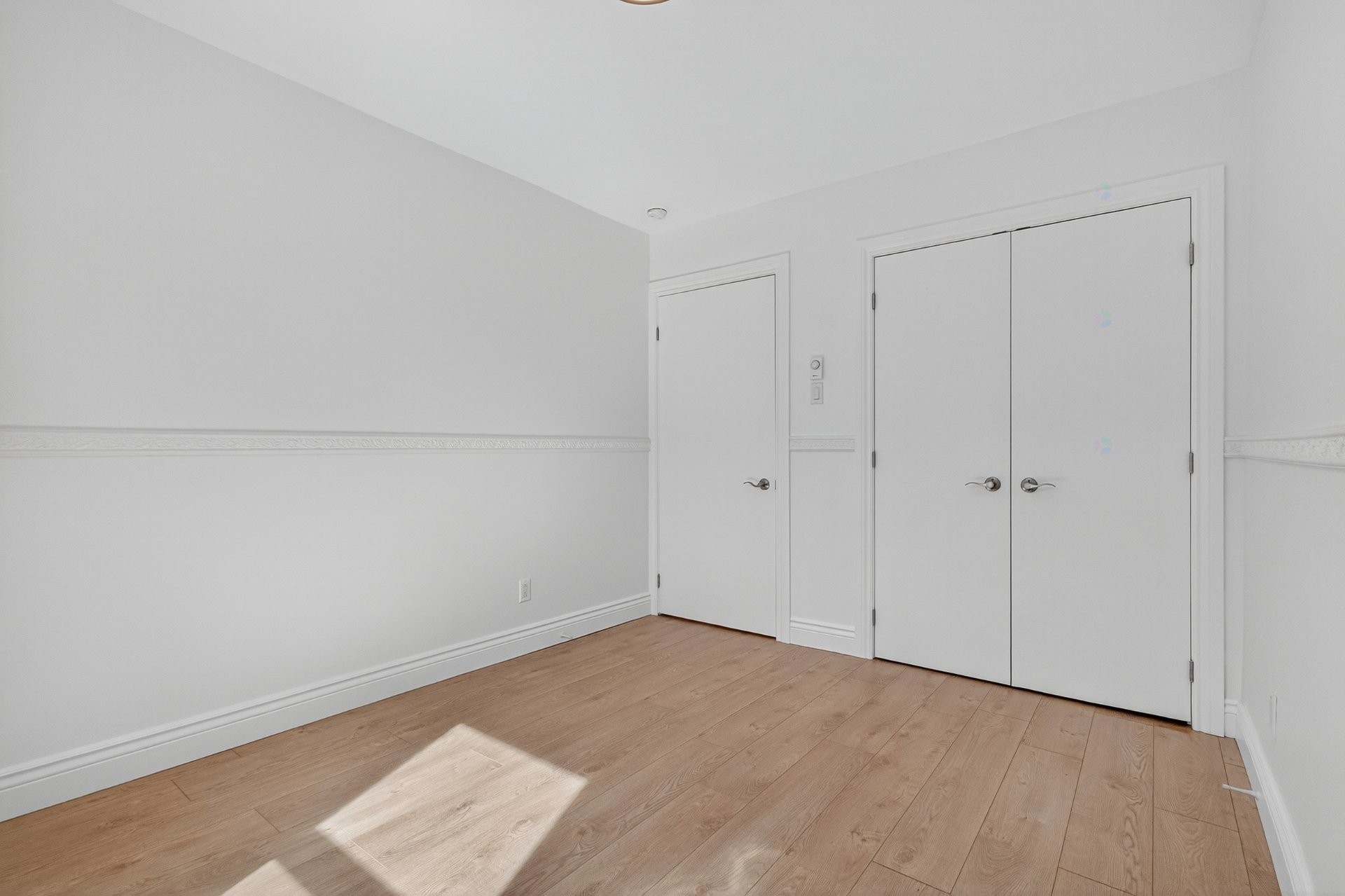 









1149


Rue Jardin

,
Montréal (Le Sud-Ouest),




QC
H3K2L5

