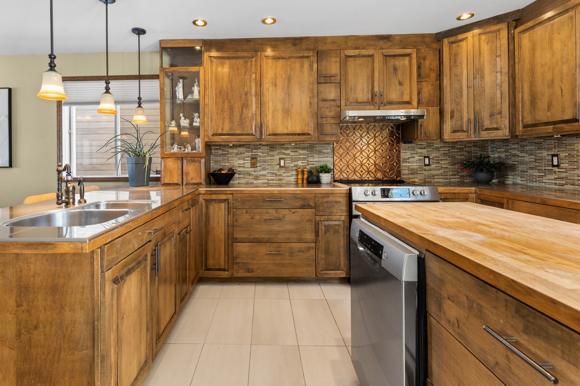 









34


Rue Pauline-Donalda

,
Montréal (Rivière-des-Prairies/Pointe-aux-Trembles),




QC
H1A4Z7

