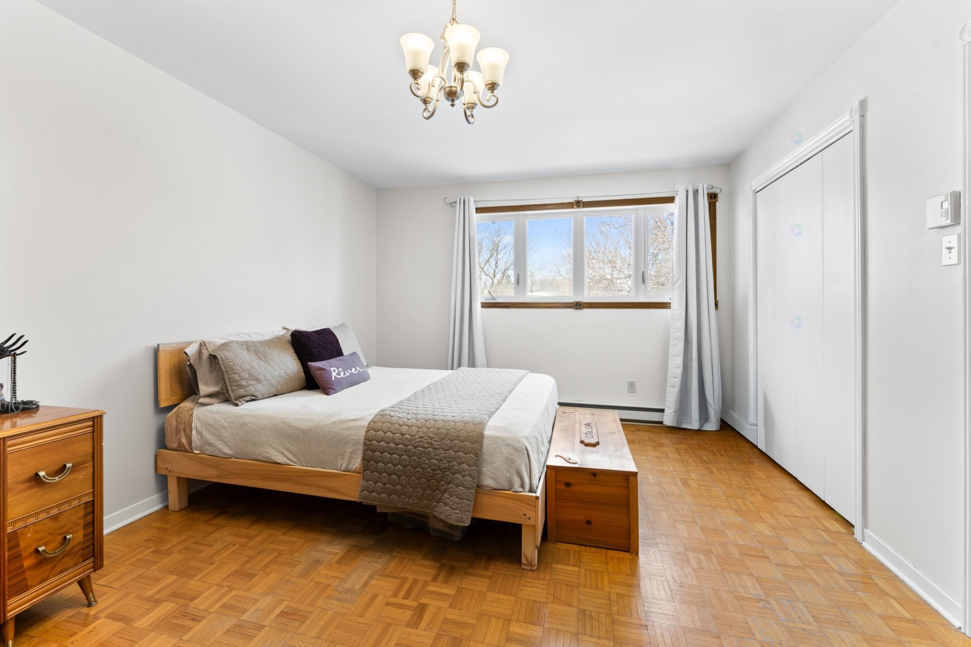 









34


Rue Pauline-Donalda

,
Montréal (Rivière-des-Prairies/Pointe-aux-Trembles),




QC
H1A4Z7

