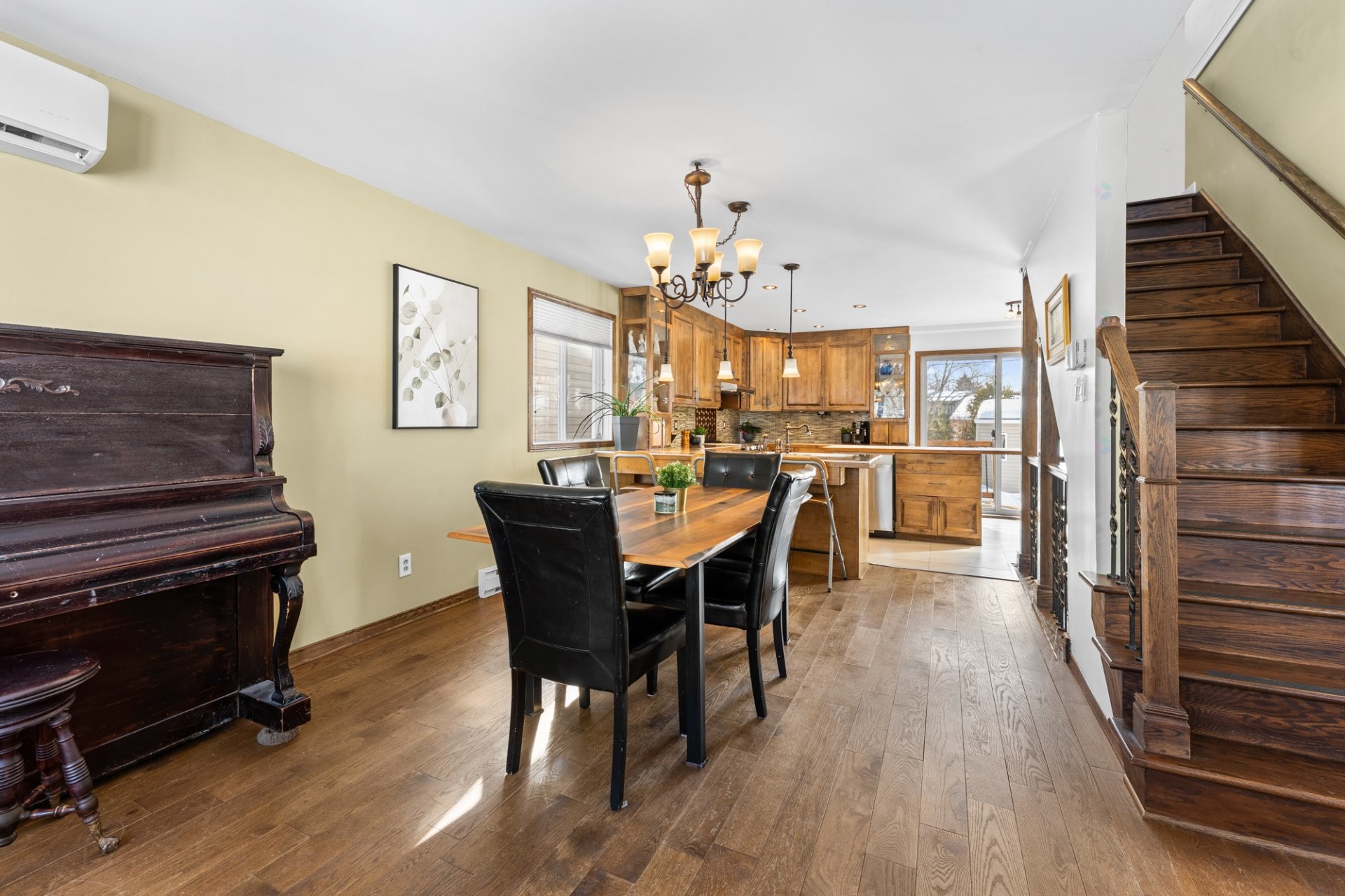 









34


Rue Pauline-Donalda

,
Montréal (Rivière-des-Prairies/Pointe-aux-Trembles),




QC
H1A4Z7

