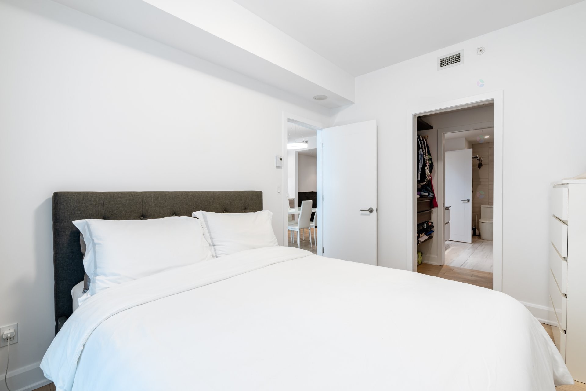 









1310


Boul. René-Lévesque O.

, 507,
Montréal (Ville-Marie),




QC
H3G0B7

