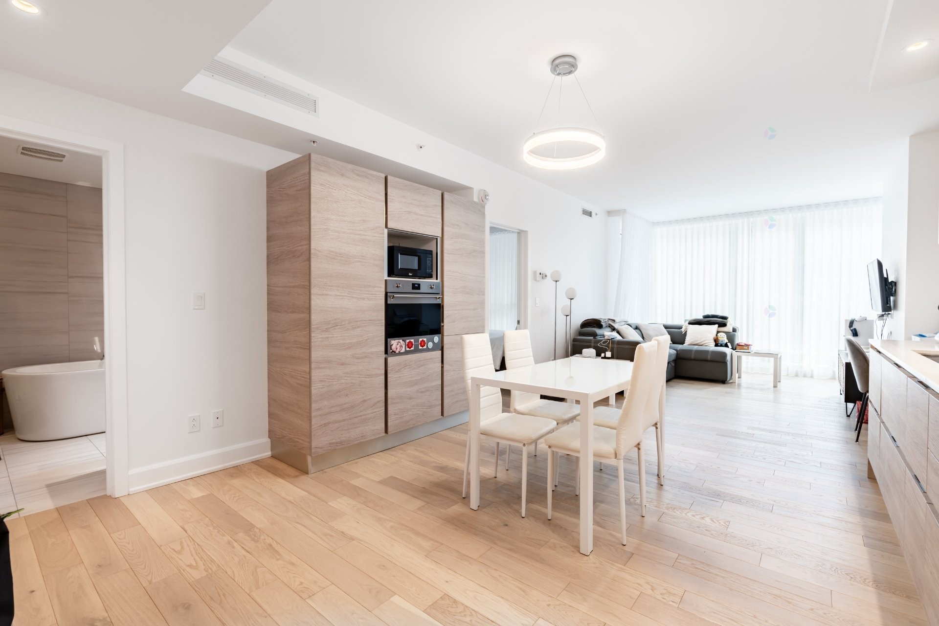 









1310


Boul. René-Lévesque O.

, 507,
Montréal (Ville-Marie),




QC
H3G0B7

