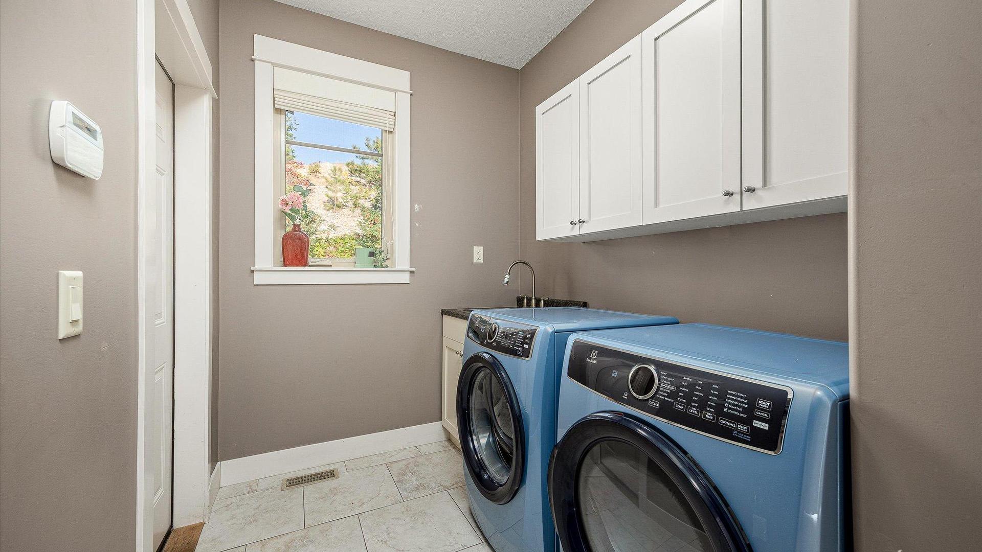 









5165


Trepanier Bench

Road, 205,
Peachland,




BC
V4T 3H5

