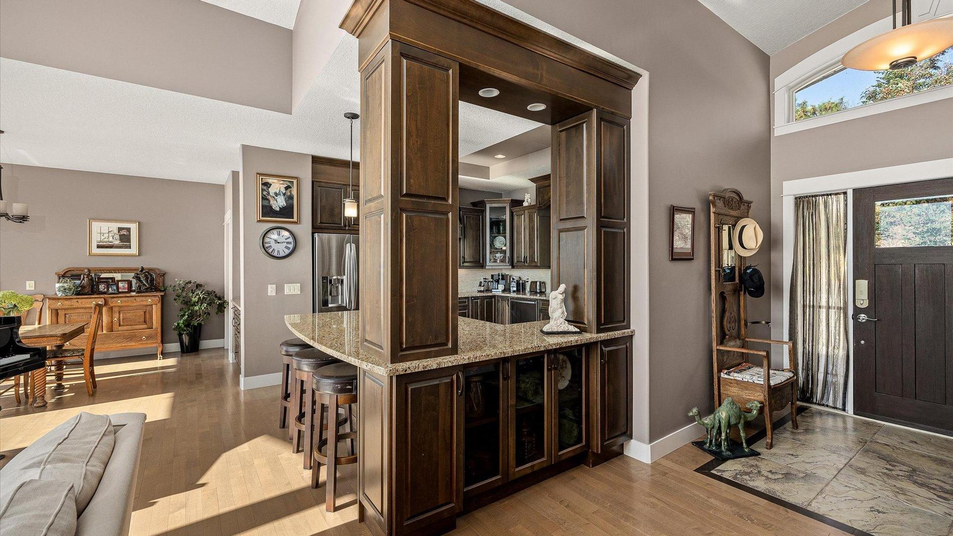 









5165


Trepanier Bench

Road, 205,
Peachland,




BC
V4T 3H5

