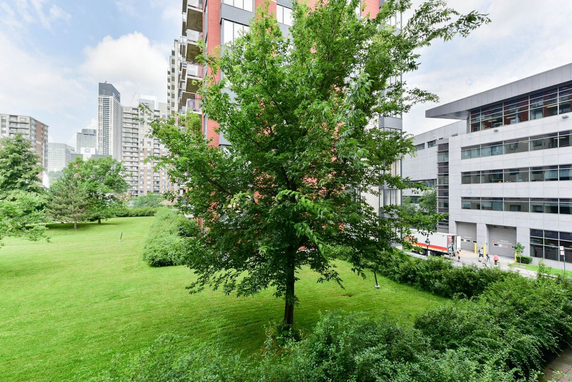 









1225


Rue Notre-Dame O.

, 306,
Montréal (Ville-Marie),




QC
H3C6S3

