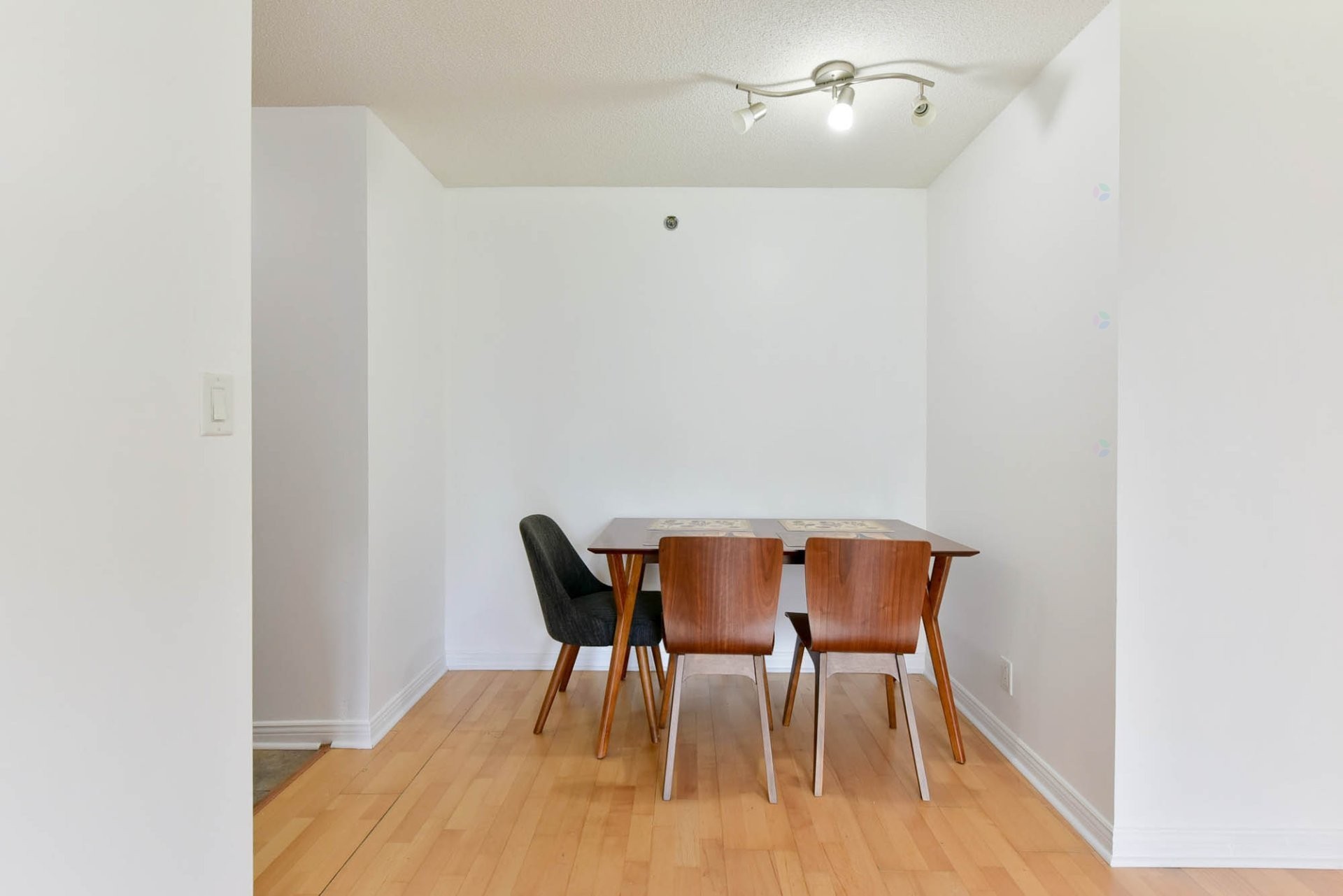 









1225


Rue Notre-Dame O.

, 306,
Montréal (Ville-Marie),




QC
H3C6S3

