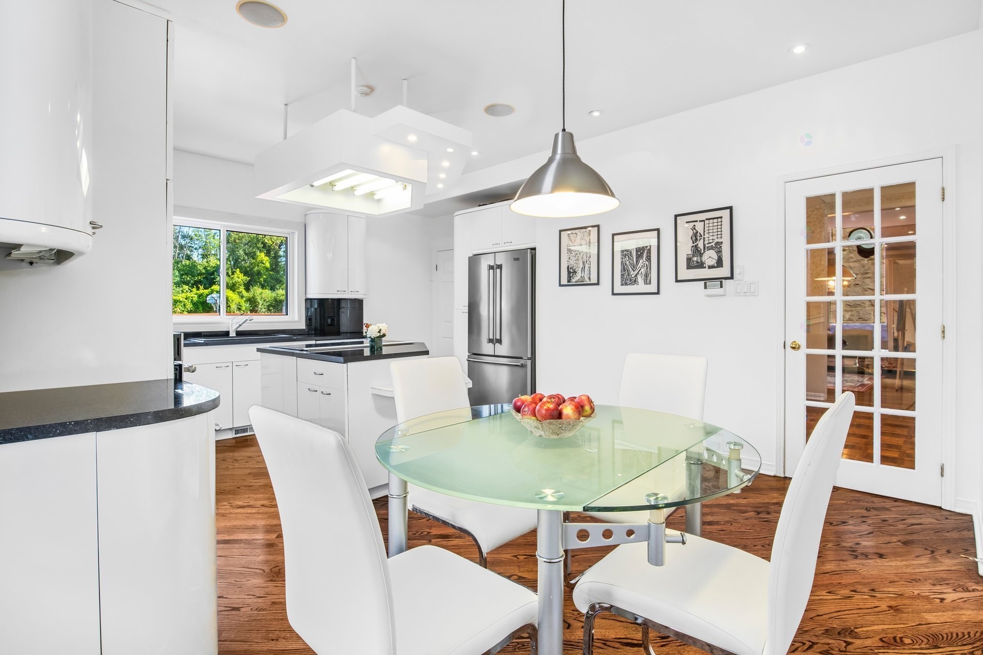 









5901


Av. Brandeis

,
Côte-Saint-Luc,




QC
H4W3B2

