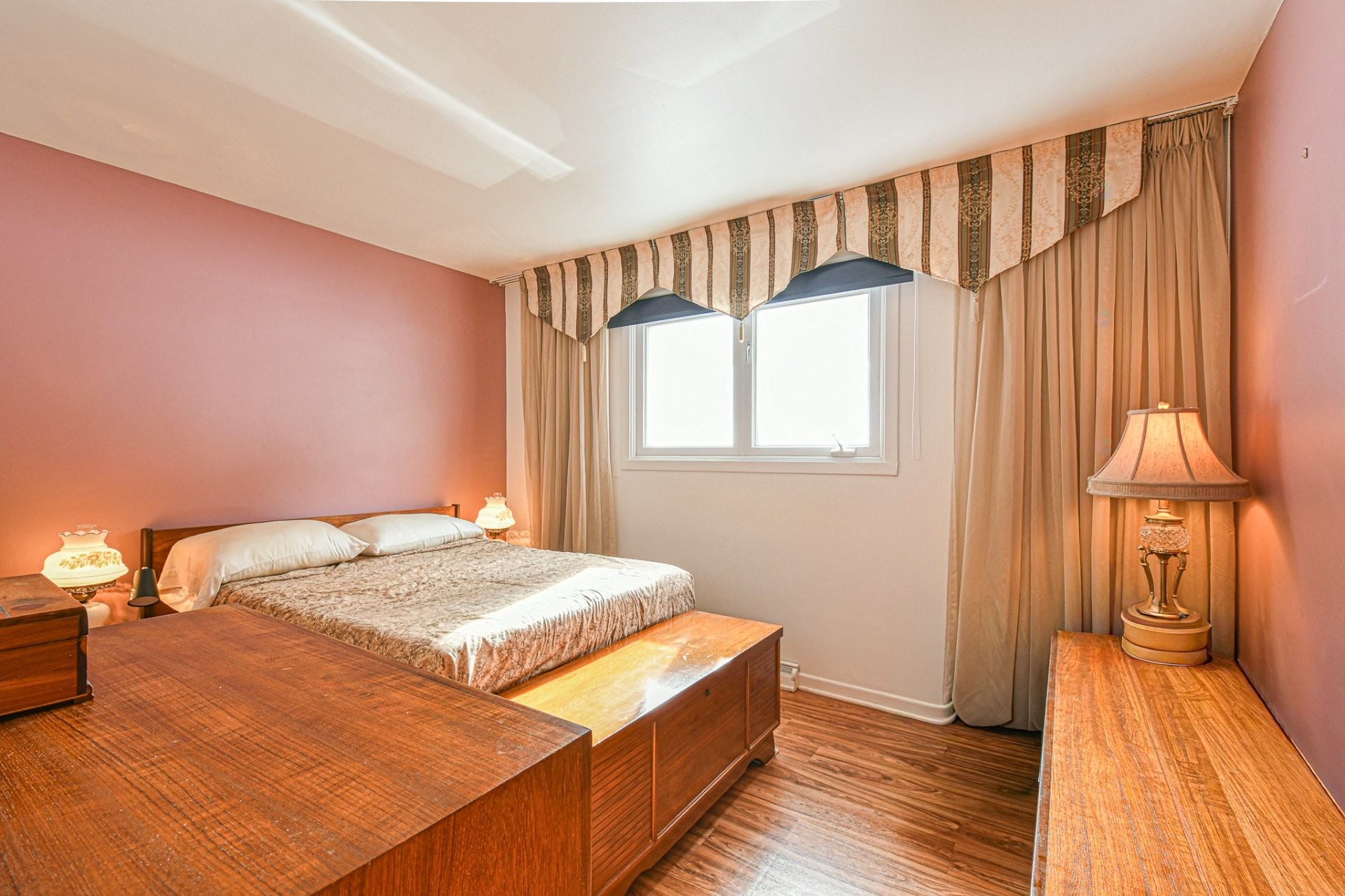 









80


Rue Campeau

,
Sainte-Adèle,




QC
J8B2P1

