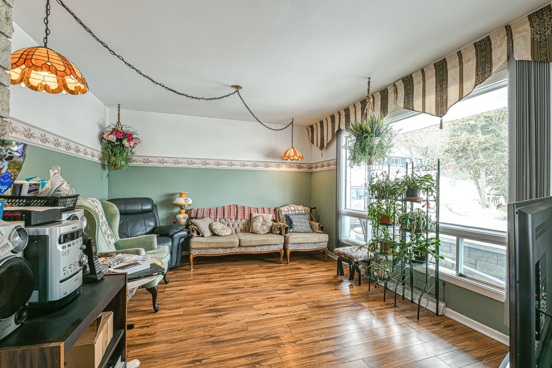 









80


Rue Campeau

,
Sainte-Adèle,




QC
J8B2P1

