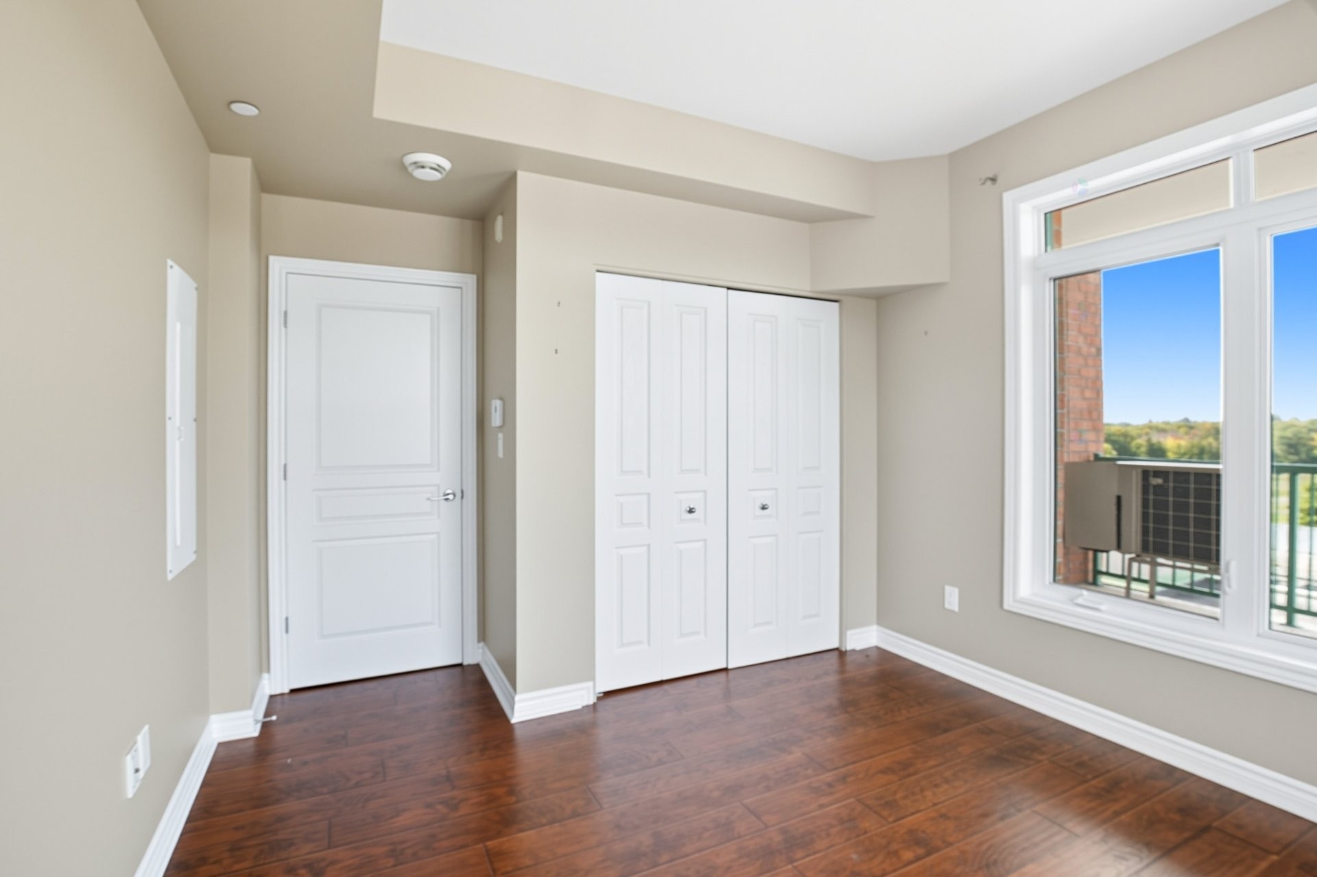 









1180


Ch. d'Aylmer

, 512,
Gatineau (Aylmer),




QC
J9H0G5

