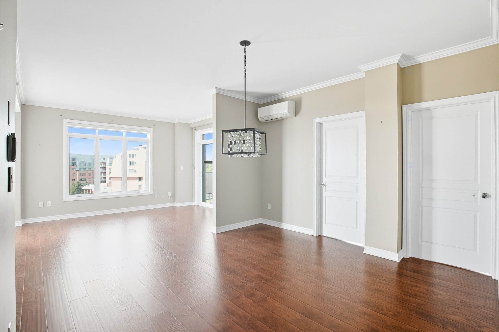 









1180


Ch. d'Aylmer

, 512,
Gatineau (Aylmer),




QC
J9H0G5

