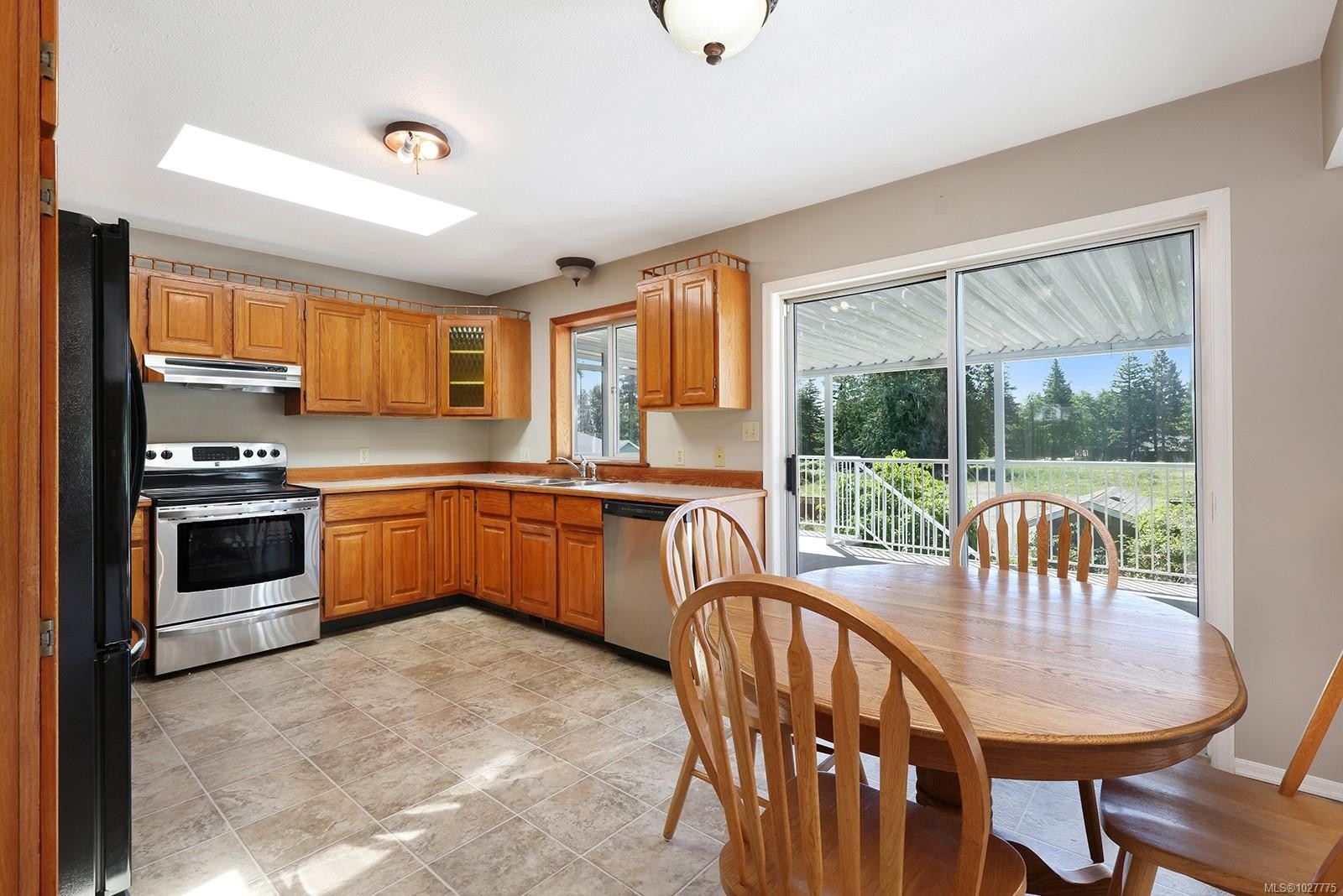 









2099


Idiens

Way,
Comox,




BC
V9M 3Y9

