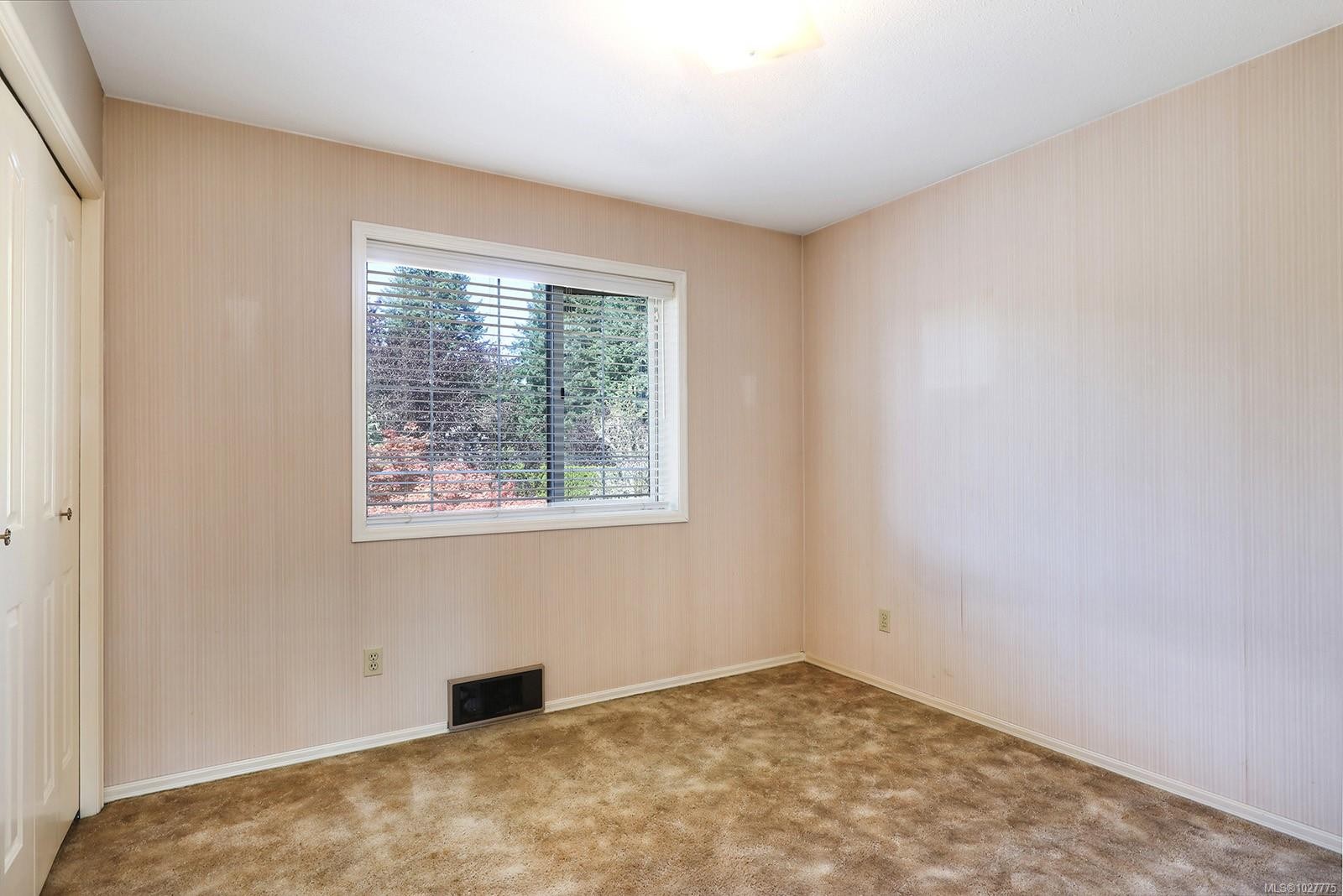 









2099


Idiens

Way,
Comox,




BC
V9M 3Y9

