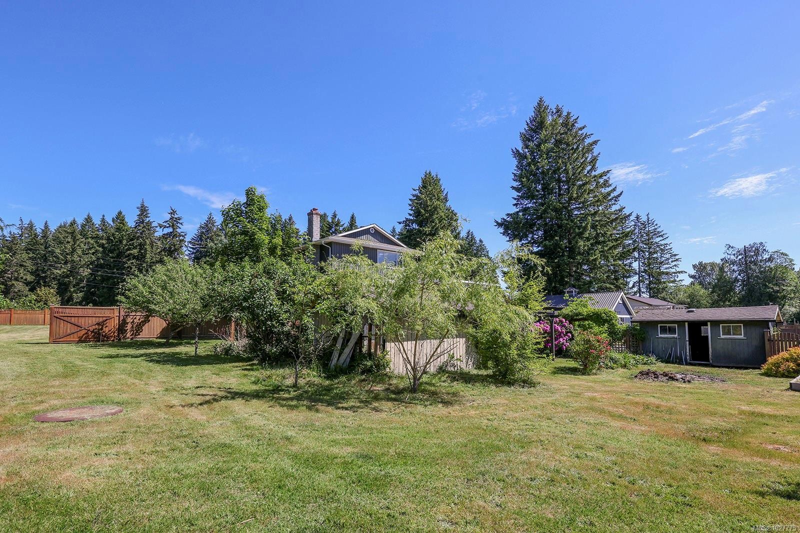 









2099


Idiens

Way,
Comox,




BC
V9M 3Y9

