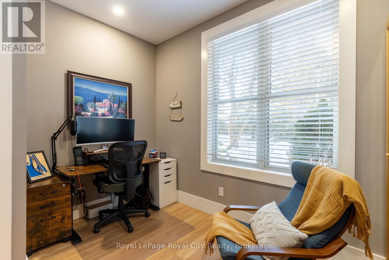 












255 NORMANDY AVENUE

,
Waterloo,




Ontario
N2K1X6

