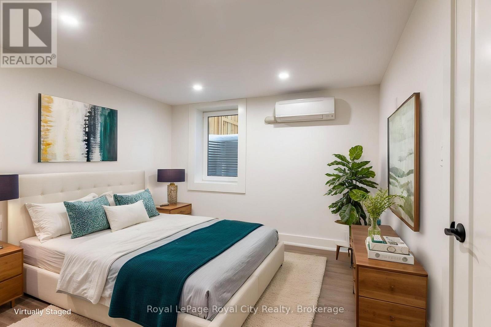 












255 NORMANDY AVENUE

,
Waterloo,




Ontario
N2K1X6

