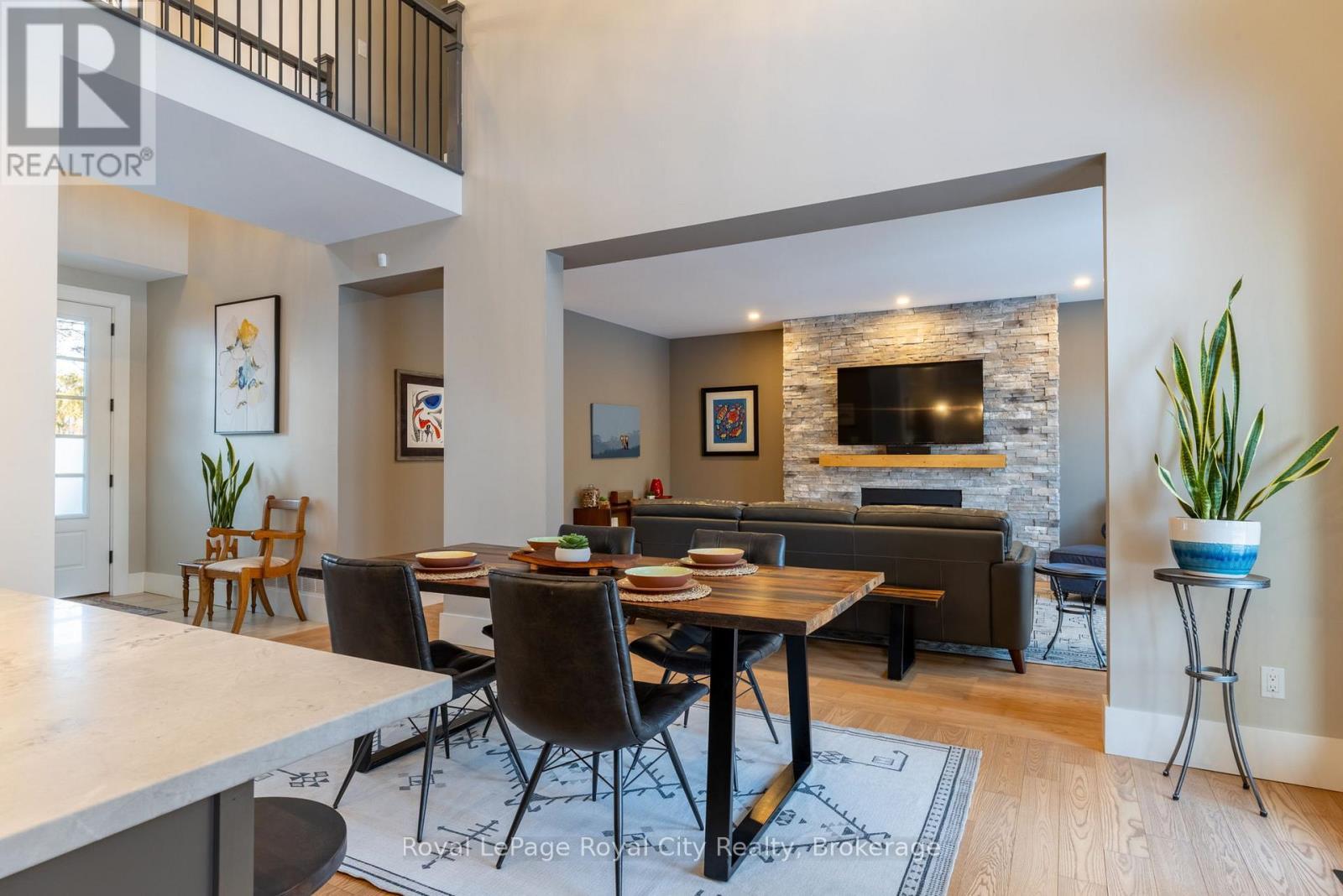 












255 NORMANDY AVENUE

,
Waterloo,




Ontario
N2K1X6

