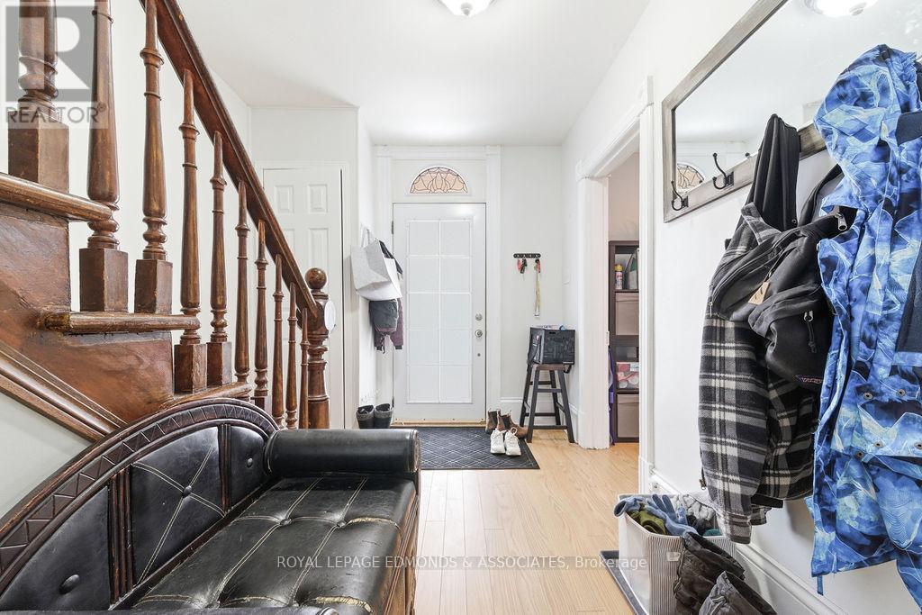 












408 MOFFAT STREET

,
Pembroke,




Ontario
K8A3X9

