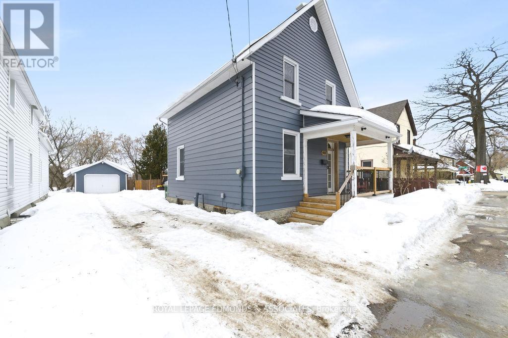 












408 MOFFAT STREET

,
Pembroke,




Ontario
K8A3X9

