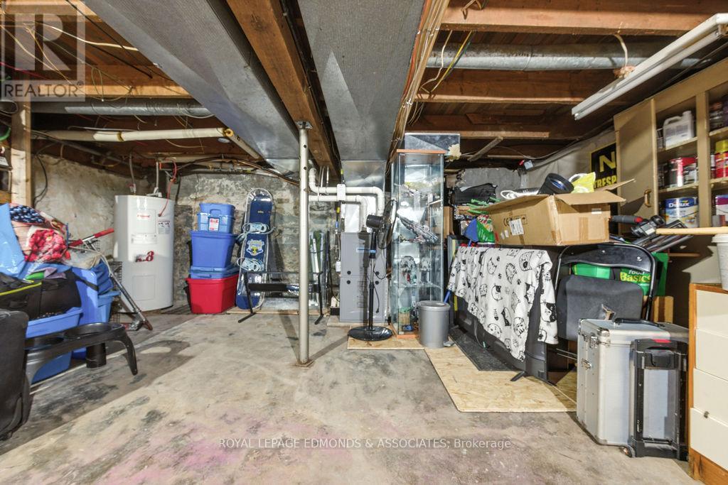 












408 MOFFAT STREET

,
Pembroke,




Ontario
K8A3X9

