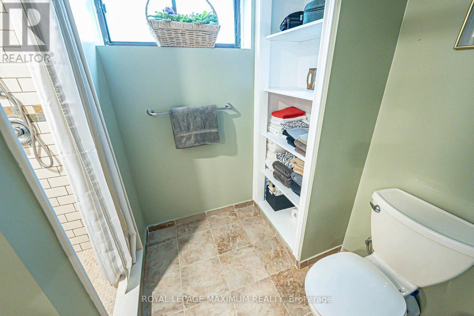 












2113 KEELE STREET

,
Toronto,




Ontario
M6M3Z3

