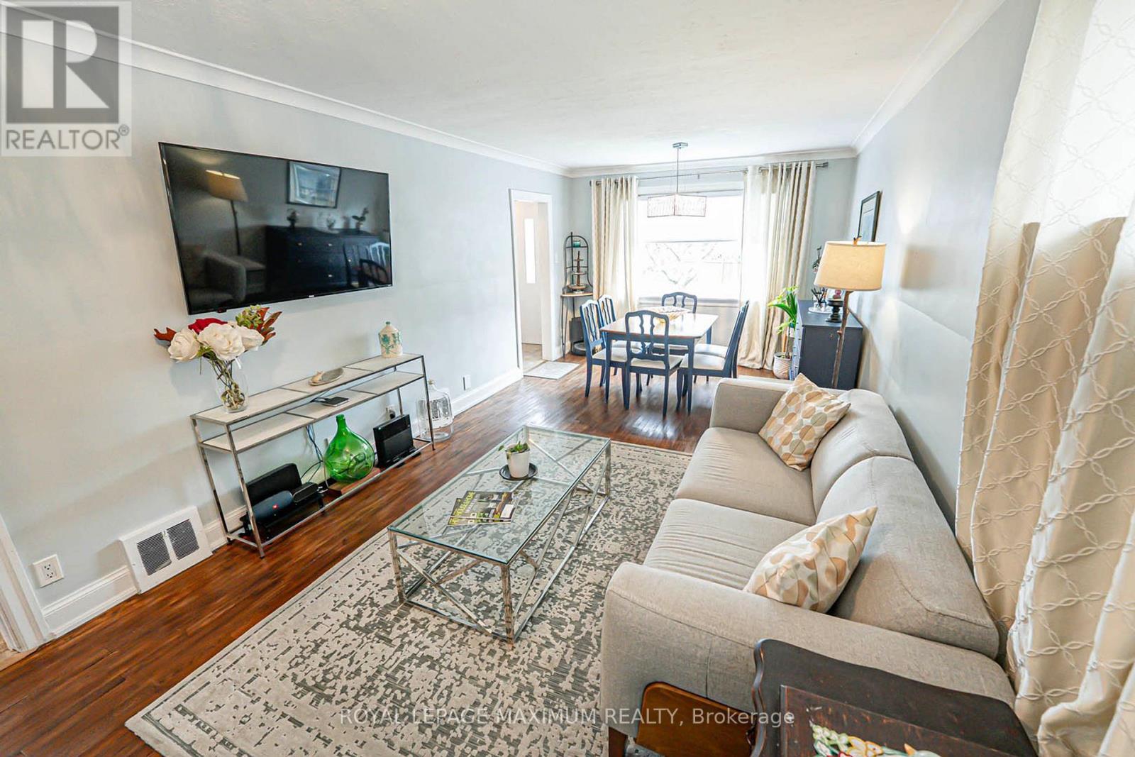 












2113 KEELE STREET

,
Toronto,




Ontario
M6M3Z3


